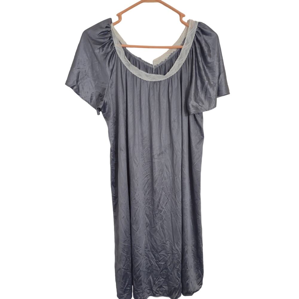 VTG Feather bed Intimates Satin Nightgown Size 1X Romantic Made In The USA‎